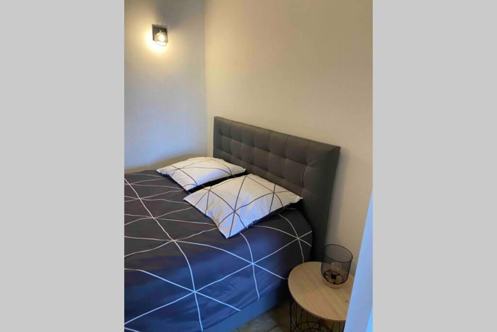 Appartement Chaleureux Au Coeur D Un Village Classe Villebois-Lavalette Buitenkant foto
